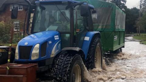 Picture of the tractor shared by Herefordshire Highways on Twitter
