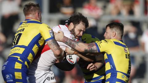 St Helens' Alex Walmsley v Warrington