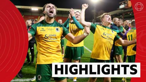 Horsham players celebrate