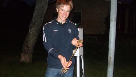 Robert Vickström with the fork in 2007