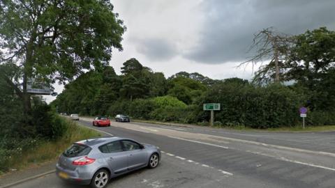 Towthorpe Moor Lane and Common Lane junction on the A64