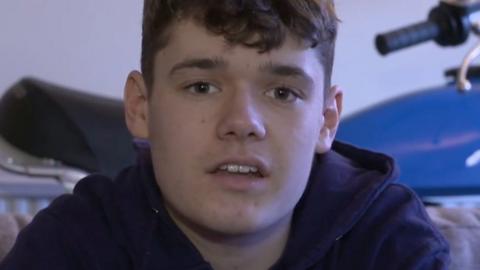 A teenage speedway rider returns to the track, months after suffering a brain injury in a crash.