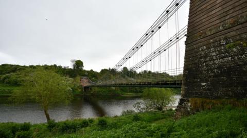 Union Chain Bridge