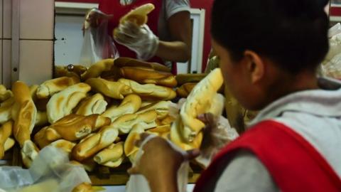 Bread for sale at a bakery in Caracas, on September 14, 2016.