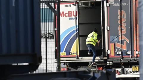 Sea border checks at Belfast Port