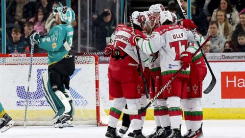 Cardiff Devils in a huddle