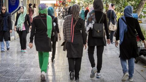 Women walking in Isfahan (file photo)