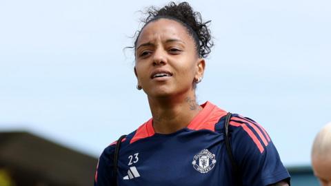 Geyse in training with Manchester United