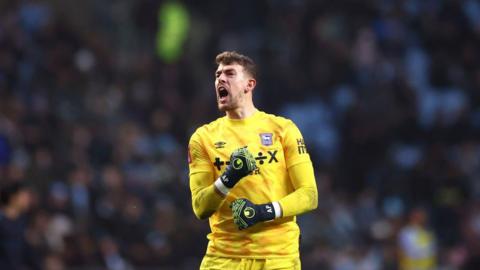 Alex Palmer playing for Ipswich