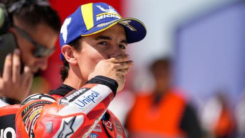 Marc Marquez kisses his hand