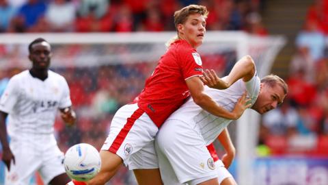 Barnsley v Bromley