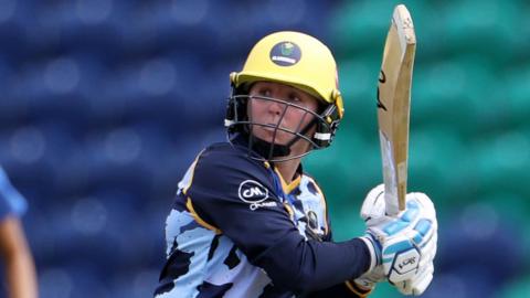 Lauren Parfitt of Glamorgan batting