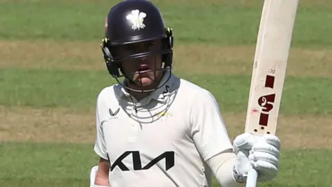 Sam Curran reaches 50 for Surrey