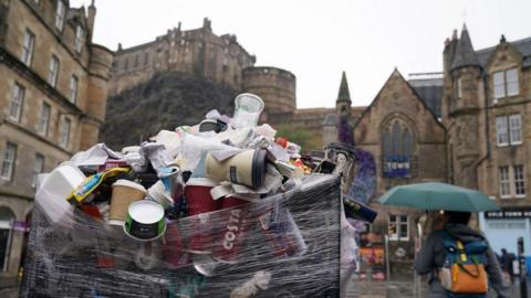 Overflowing bin in Edinburgh