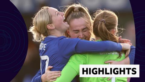 Everton players celebrate beating Manchester City