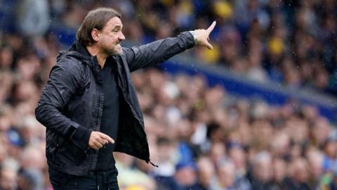 Daniel Farke managing Leeds