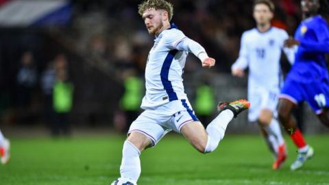  Harvey Elliott of England 