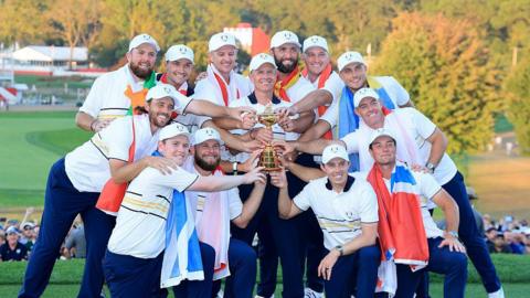 Team Europe with trophy.