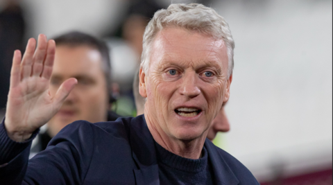 Deaprting West Ham manager David Moyes waves