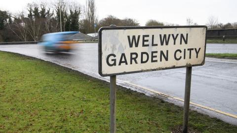 Welwyn Garden City sign