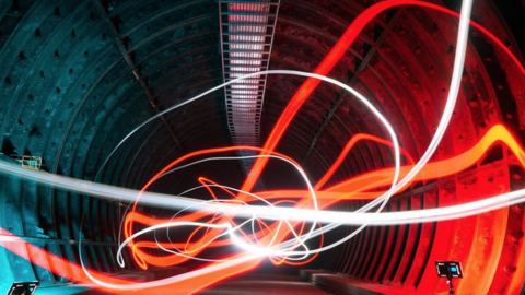 Photographing light trails in the Mailbox tunnel