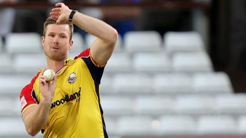 Jimmy Neesham in action for Essex