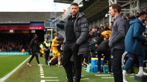 Luton Town manager Rob Edwards during the Premier League match between Luton Town and Sheffield United at Kenilworth Road