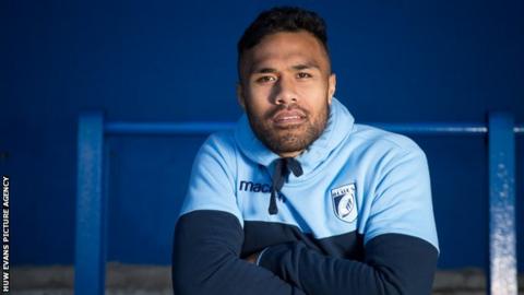 Willis Halaholo