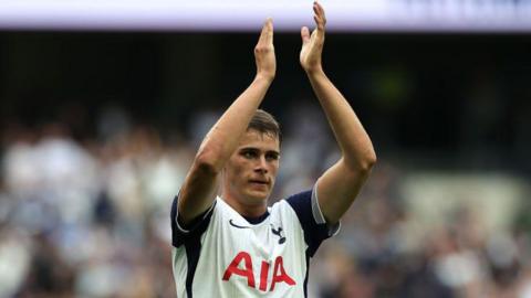 Micky Van de Ven Tottenham