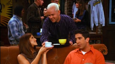 Gunther hands Rachel a coffee in Friends