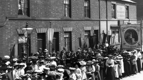 Street meeting on temperance