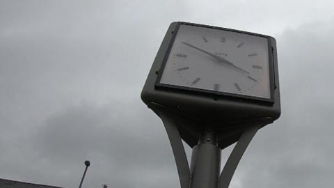 Clock in Ashfield