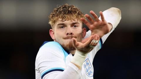 Liverpool's Harvey Elliott scores