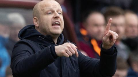 Heart of Midlothian head coach Steven Naismith