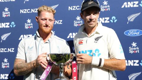 England captain Ben Stokes and New Zealand skipper Tim Southee with the Test series trophy
