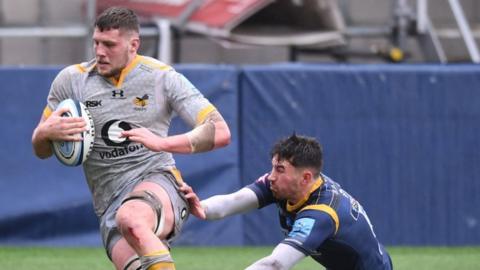 Wasps flanker Tom Willis set his side on their way to victory at Worcester with the first try of the afternoon - and his third of the season