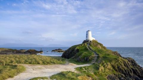 llanddwyn