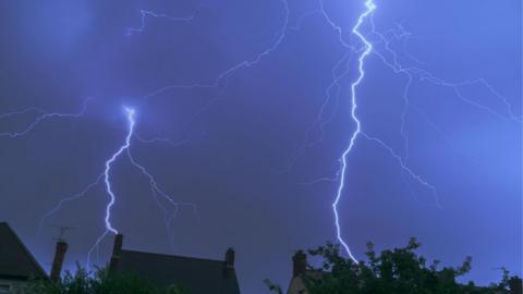 Lightning in Chesterfield
