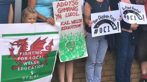 Protest against school closures in Pontypridd in 2019