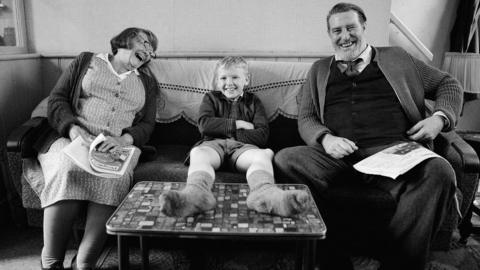Judi Dench, Jude Hill and Ciaran Hinds in the film Belfast