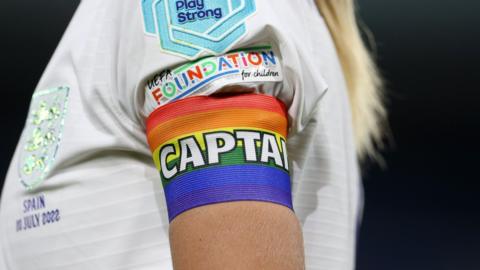 England's Leah Williamson wears a rainbow captain's armband