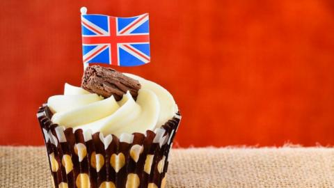 Cupcake-with-British-flag.