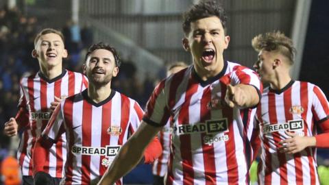 Sunderland's Luke O'Nien celebrates victory at Shrewsbury