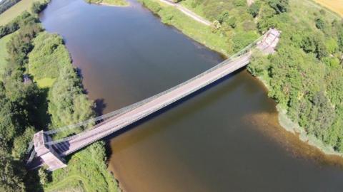 Union Chain Bridge