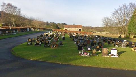 Woodlands Cemetery, Scarborough