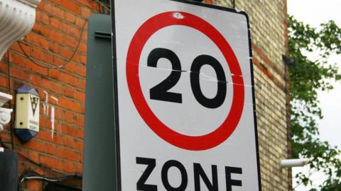 20 mph sign