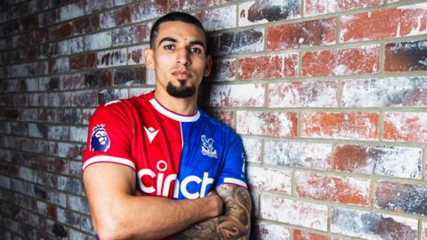 New Crystal Palace signing Daniel Munoz