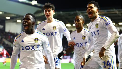 Leeds players celebrate Wilfried Gnonto's goal