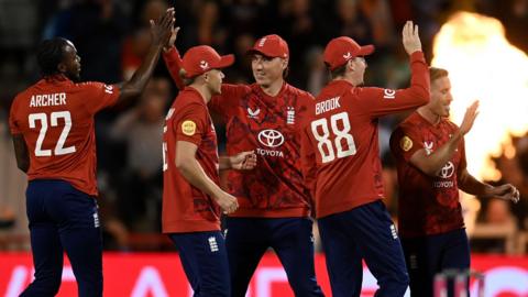 Jofra Archer and England celebrate a wicket in T20 v South Africa