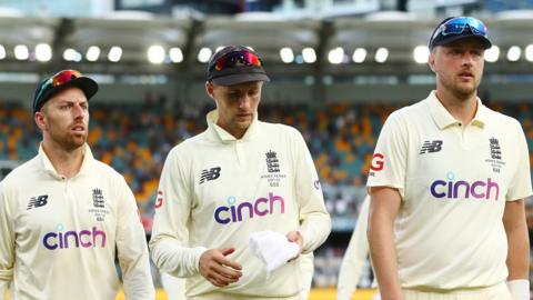 Jack Leach, Joe Root and Ollie Robinson